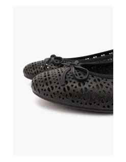WOMEN'S NOVA SHOE