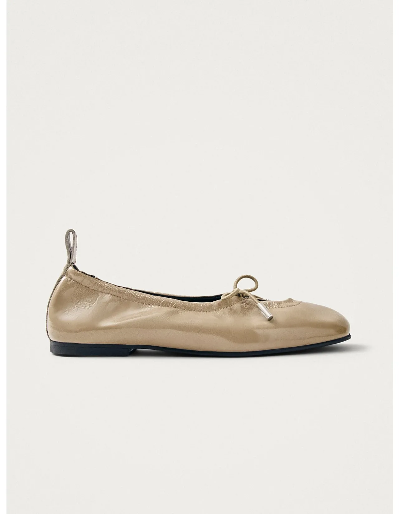 WOMEN's Rosalind Onix Beige Leather Ballet Flats