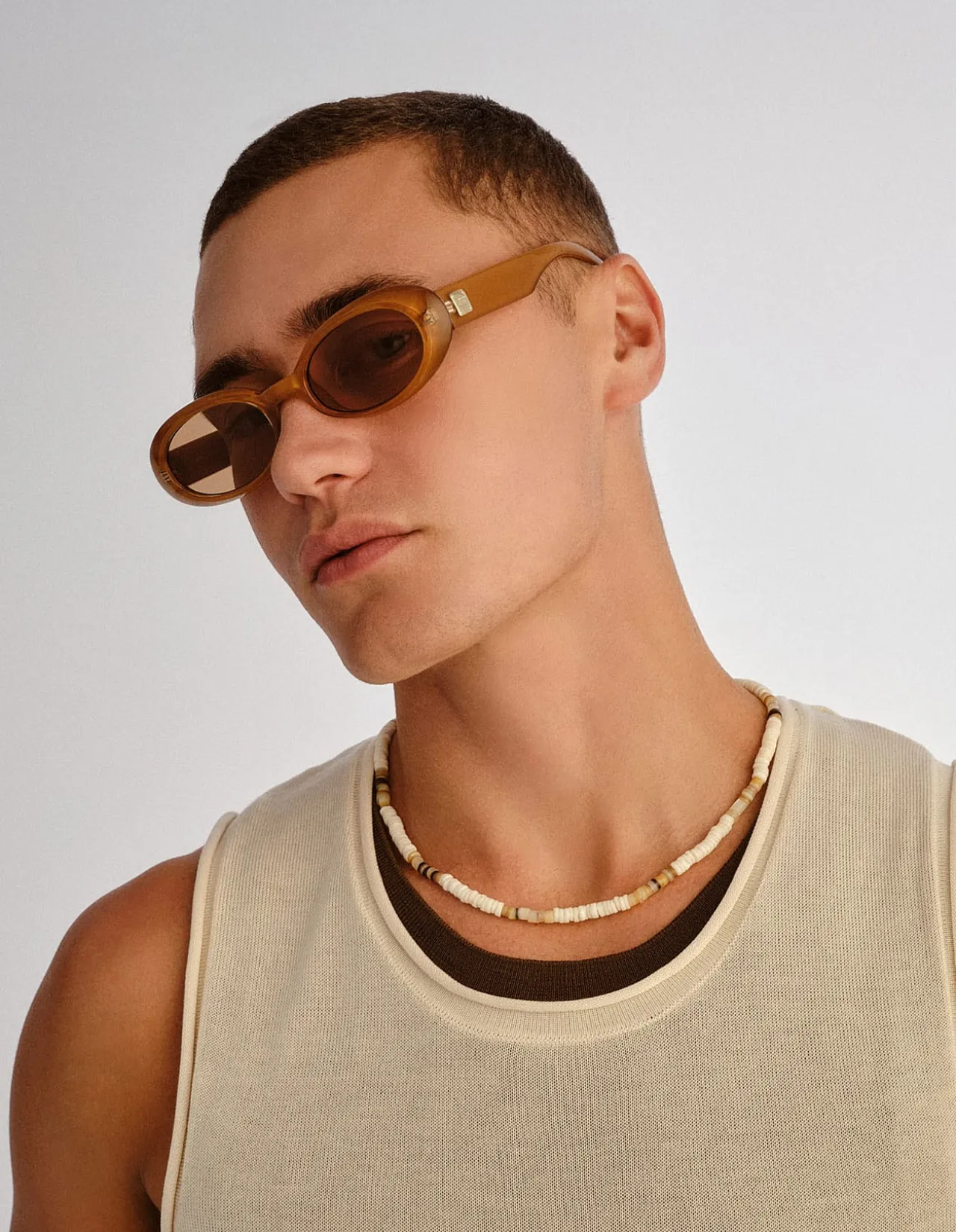 WORK IT! GOLD OVAL TAN TINT SUNGLASSES